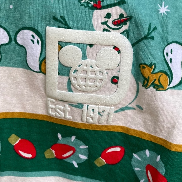 Hard to Find Walt Disney World Holiday Spirit Jersey- 2X - Picture 2 of 4